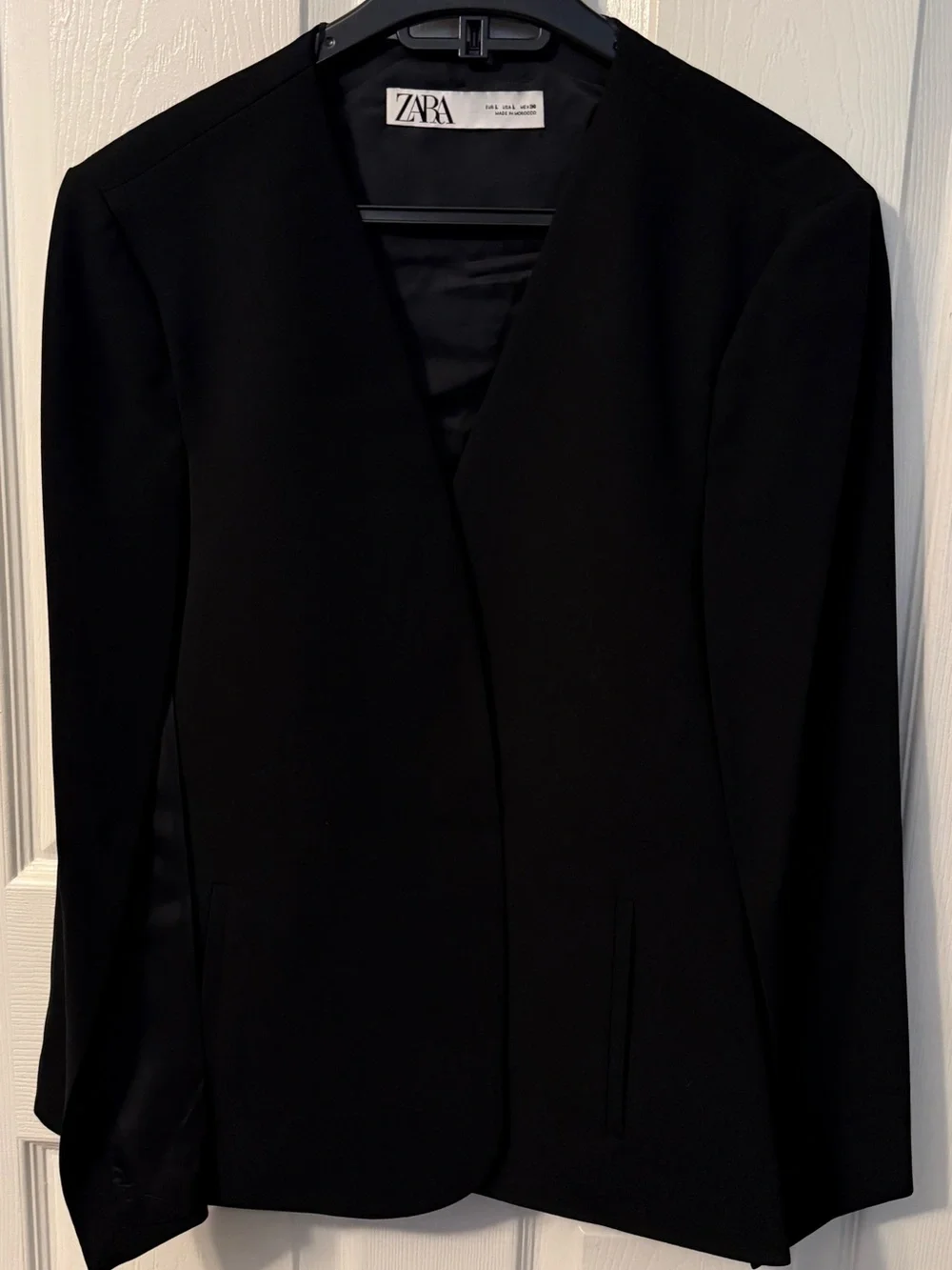 Zara black collarless V-neck blazer with Split Sleeves Cape Details